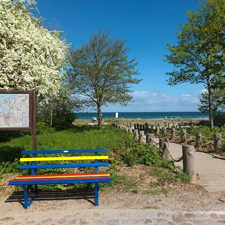 Haus Hinter Den Duenen *