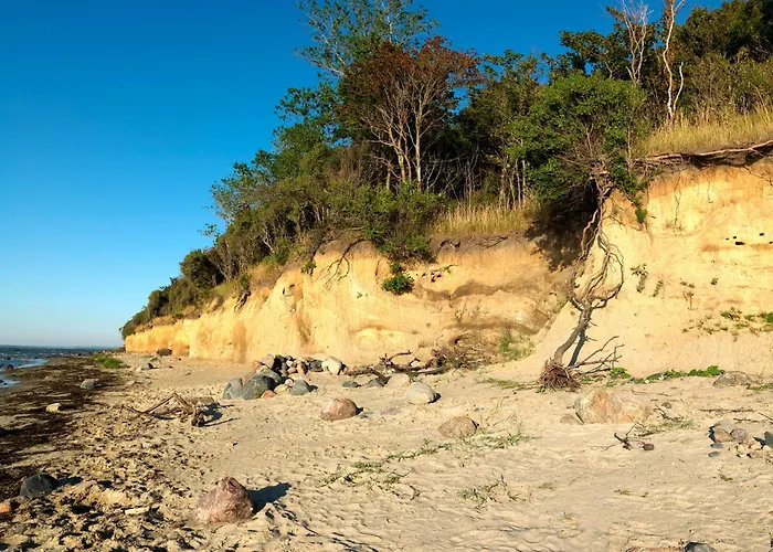 Haus Hinter Den Duenen בית נופש *